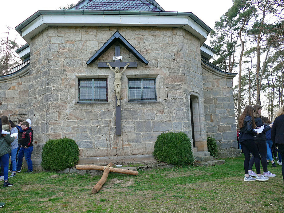 Ökumenischer Jugendkreuzweg in Naumburg (Foto: Karl-Franz Thiede)